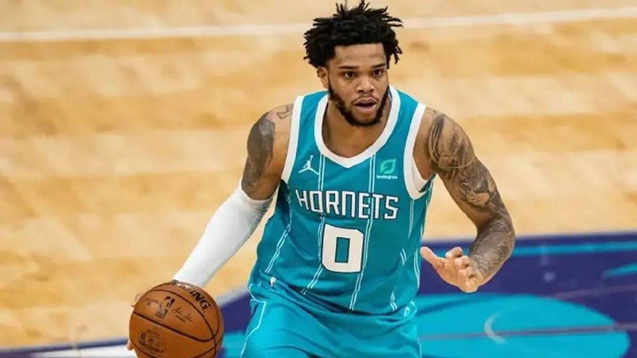 将及时扑出 将及时扑出